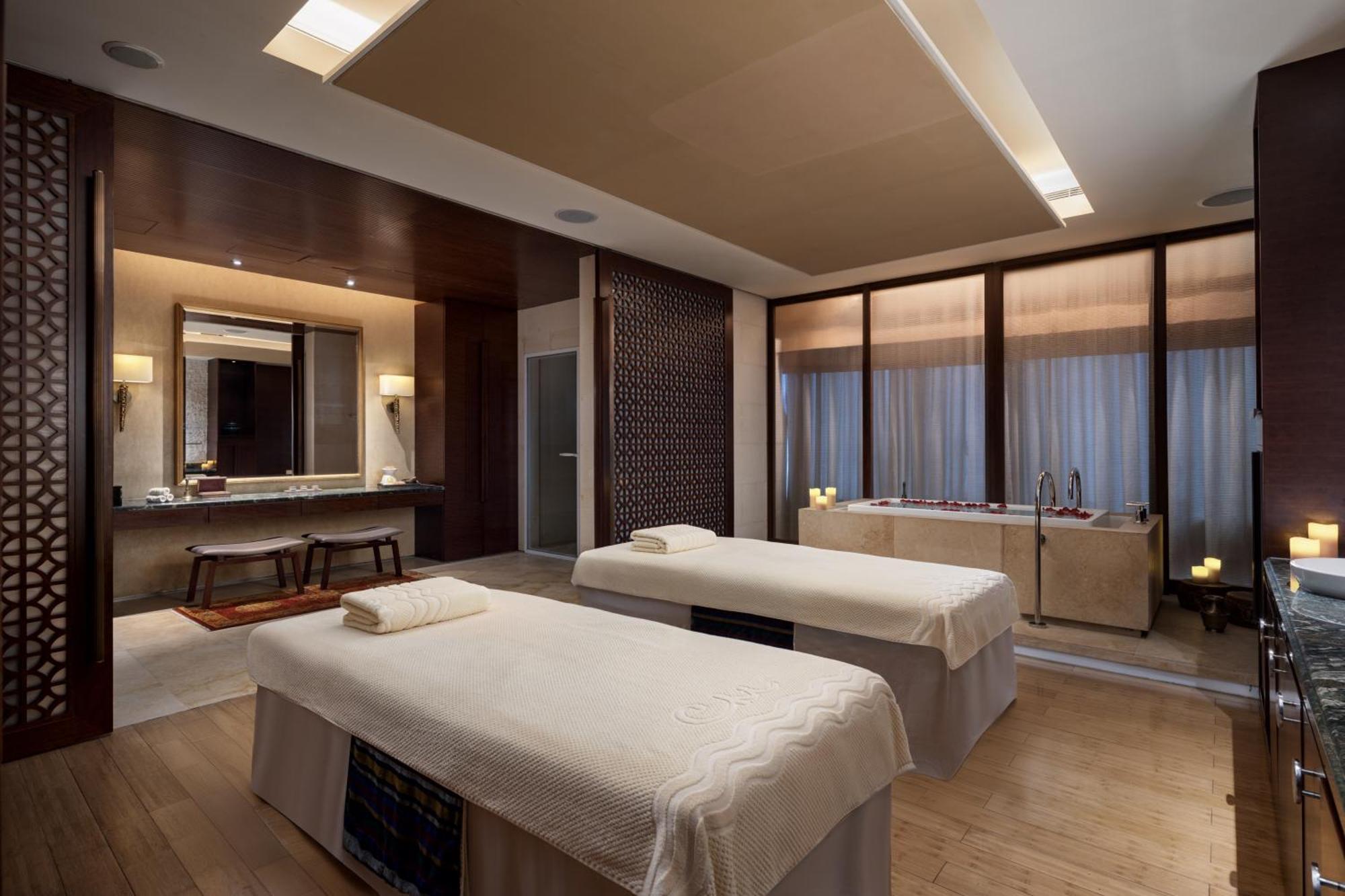 Shangri-La Chengdu Exterior photo