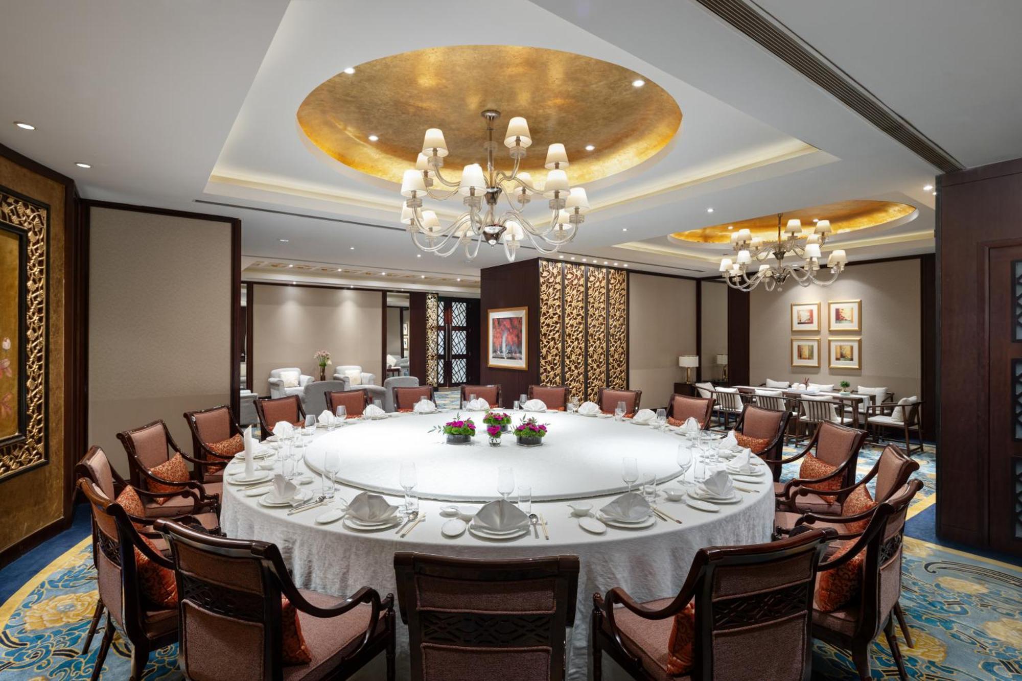 Shangri-La Chengdu Exterior photo