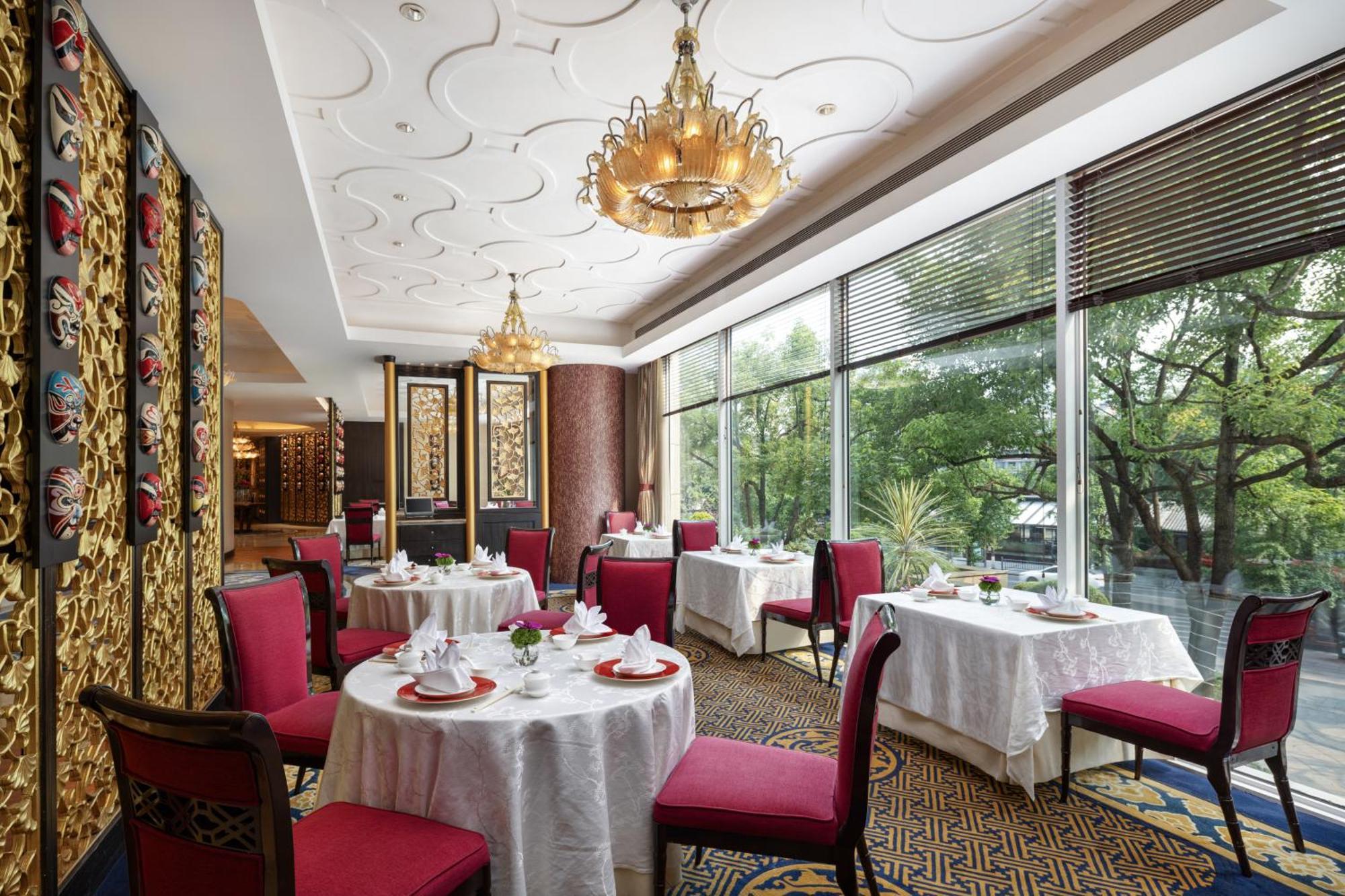 Shangri-La Chengdu Exterior photo
