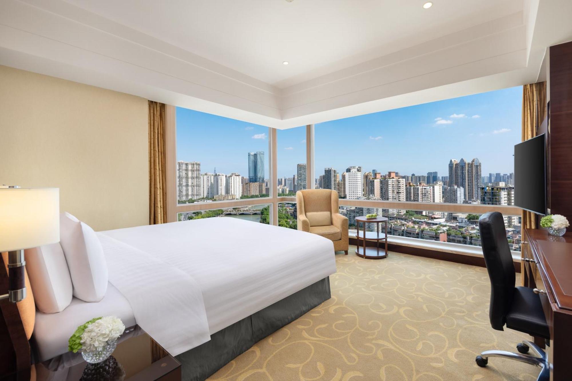 Shangri-La Chengdu Exterior photo
