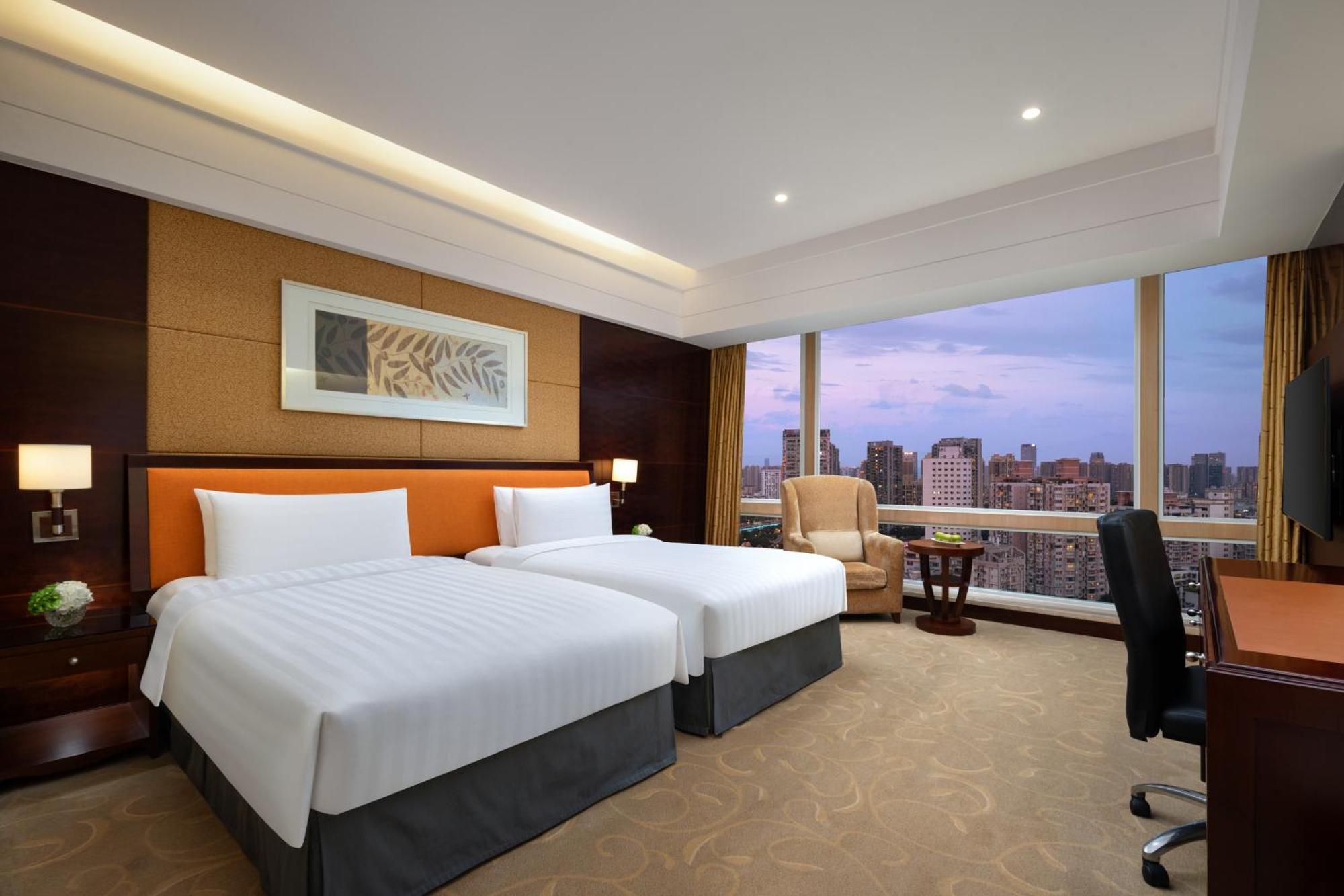 Shangri-La Chengdu Exterior photo